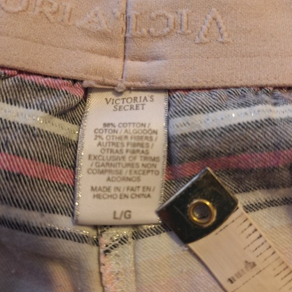 Victoria's Secret plaid pajama shorts - Picture 5 of 6